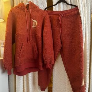Disneyland sweater and pants